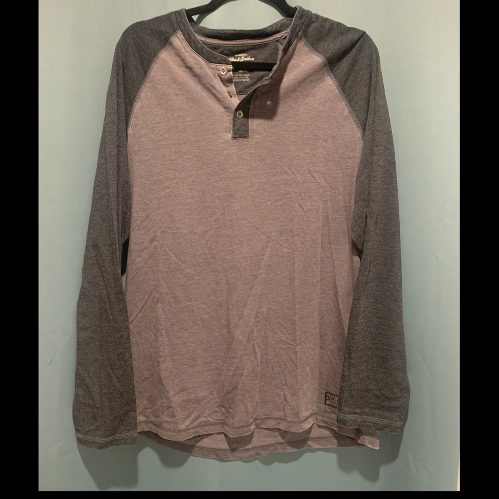 Men’s long sleeve